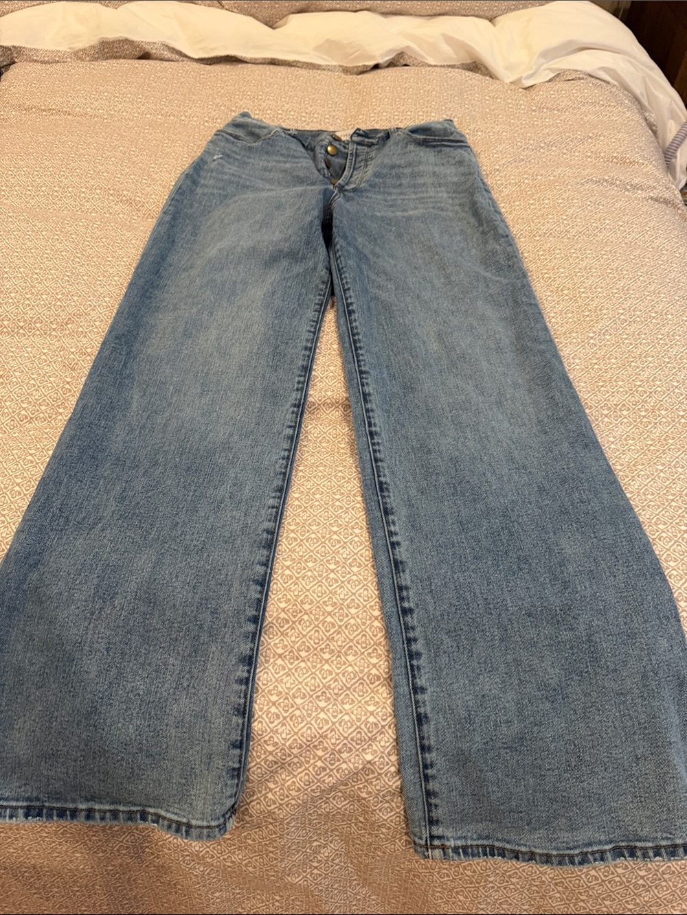 Evereve Light Blue Wide Leg Jeans
